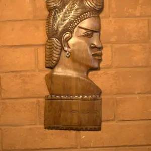 Neerja Drop earrings