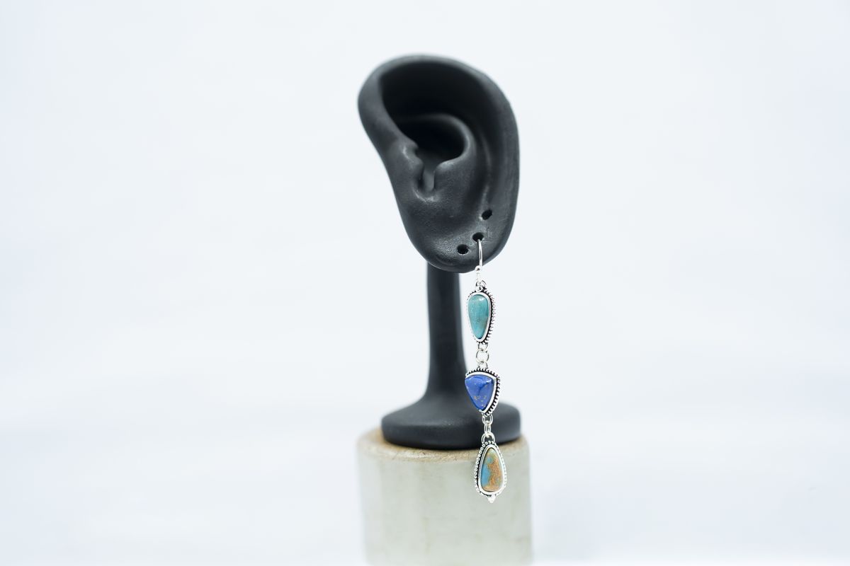 Fashionable and Unique Natural Irregular Edge Drop Earrings - Image 2