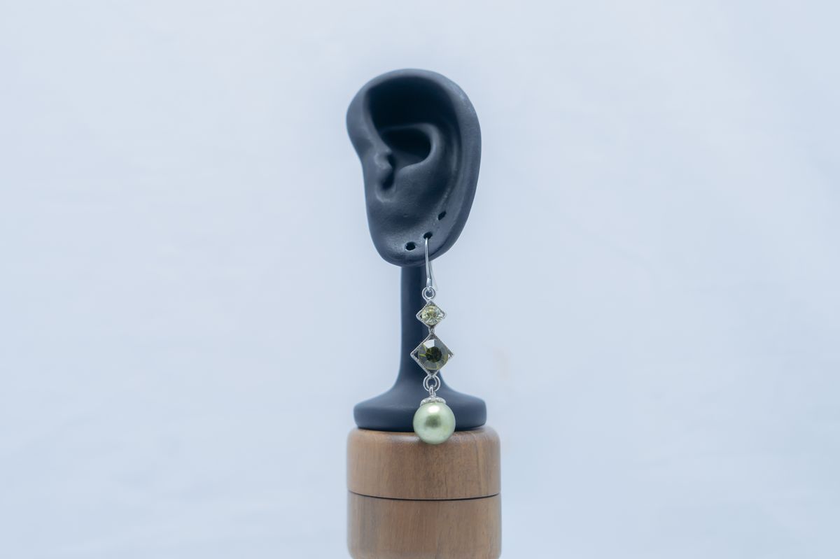 earl Elegance Drop Stud
