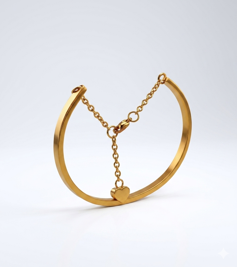 Casual Stainless Steel Heart-shaped Pendant Paired with a Gold-plated Bracelet