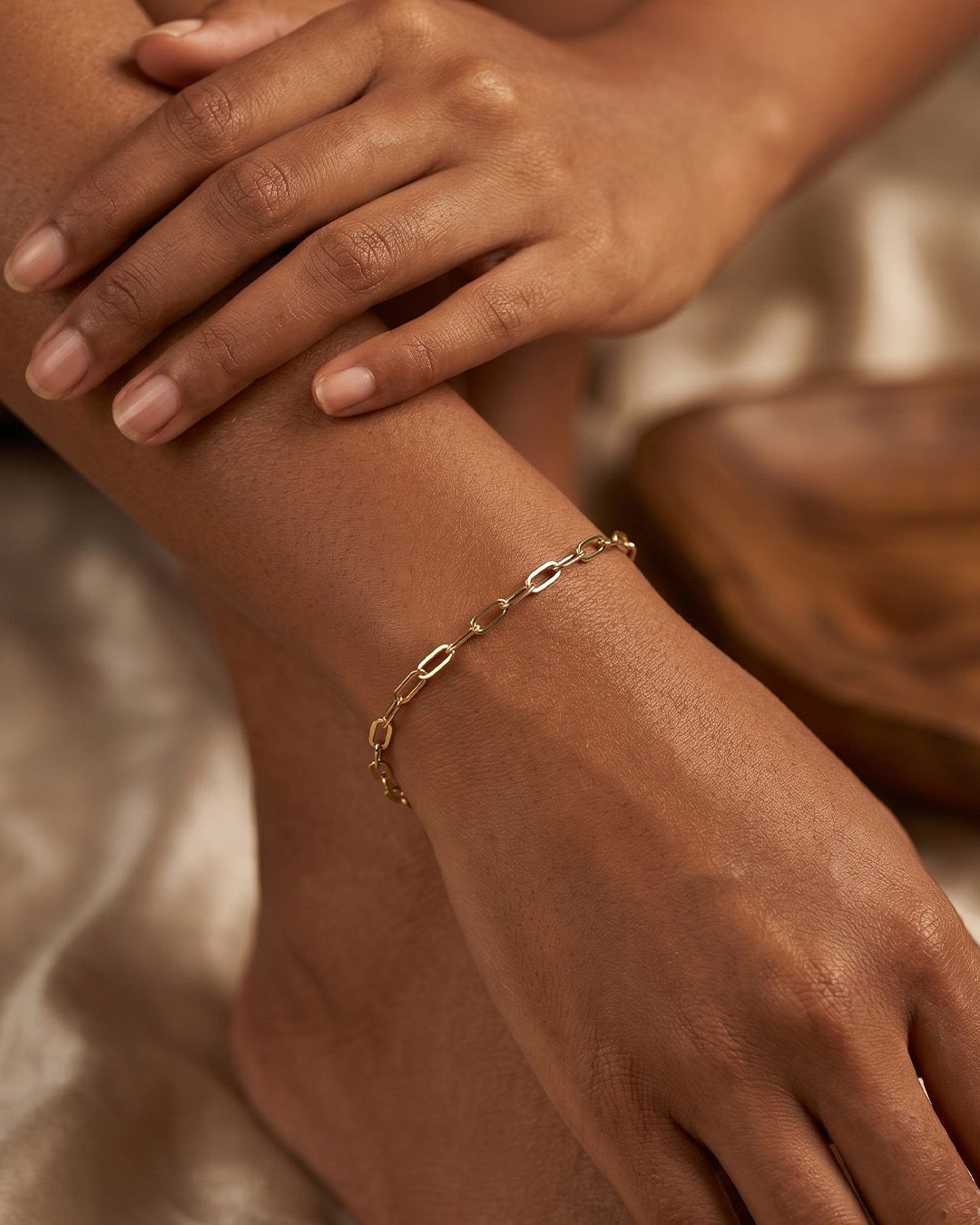 Versatile Geometric Round Smooth Metal Bangle