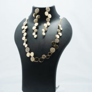 Two-Piece Metal Jewelry Set Featuring Geometric Shiny Round Shapes
