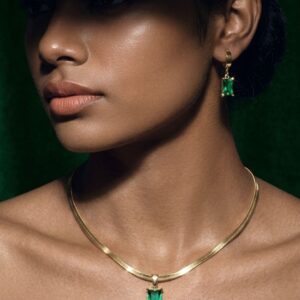 Stylish Light Luxury Blade Chain Women's Necklace Set